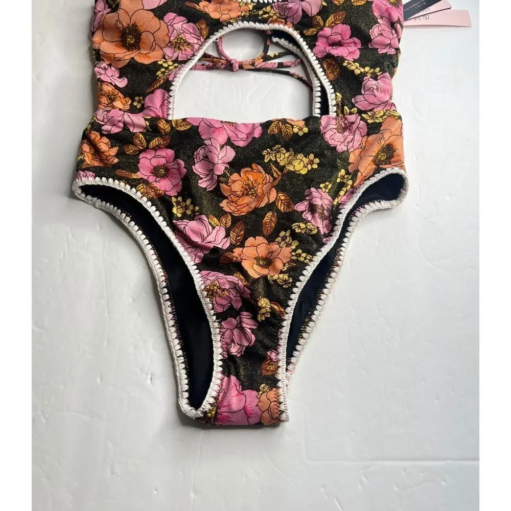 VICTORIA'S SECRET SWIM Ruffle One-Piece cheeky Swimsuit w/ Crochet cut out S - Picture 13 of 13